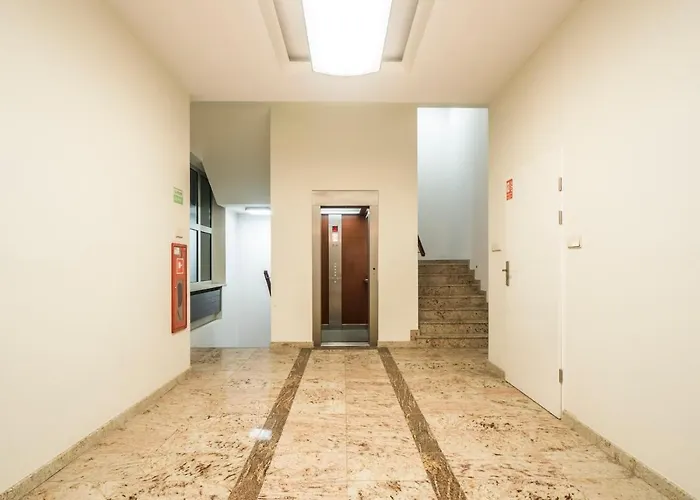 Historic Market Square -140m2 Grand As R504 Daire