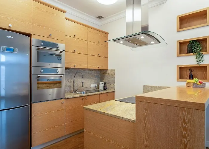 Historic Market Square -140m2 Grand As R504 Daire *