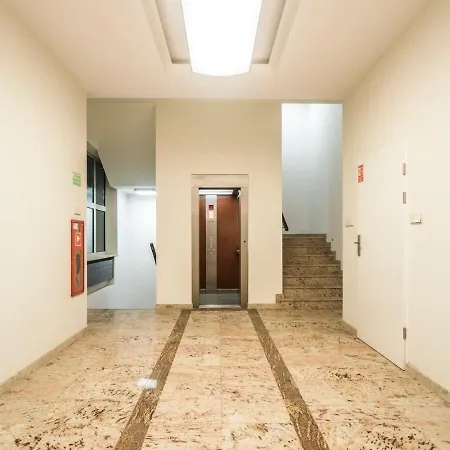 Historic Market Square -140m2 Grand As R504 Apartment