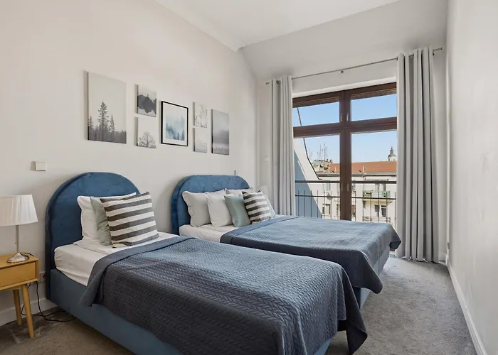 Historic Market Square -140m2 Grand As R504 *